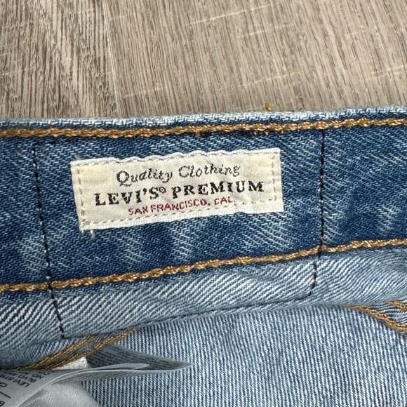 LEVI’S 501 Buttonfly Distressed Denim Jeans Women’s - Picture 6 of 11